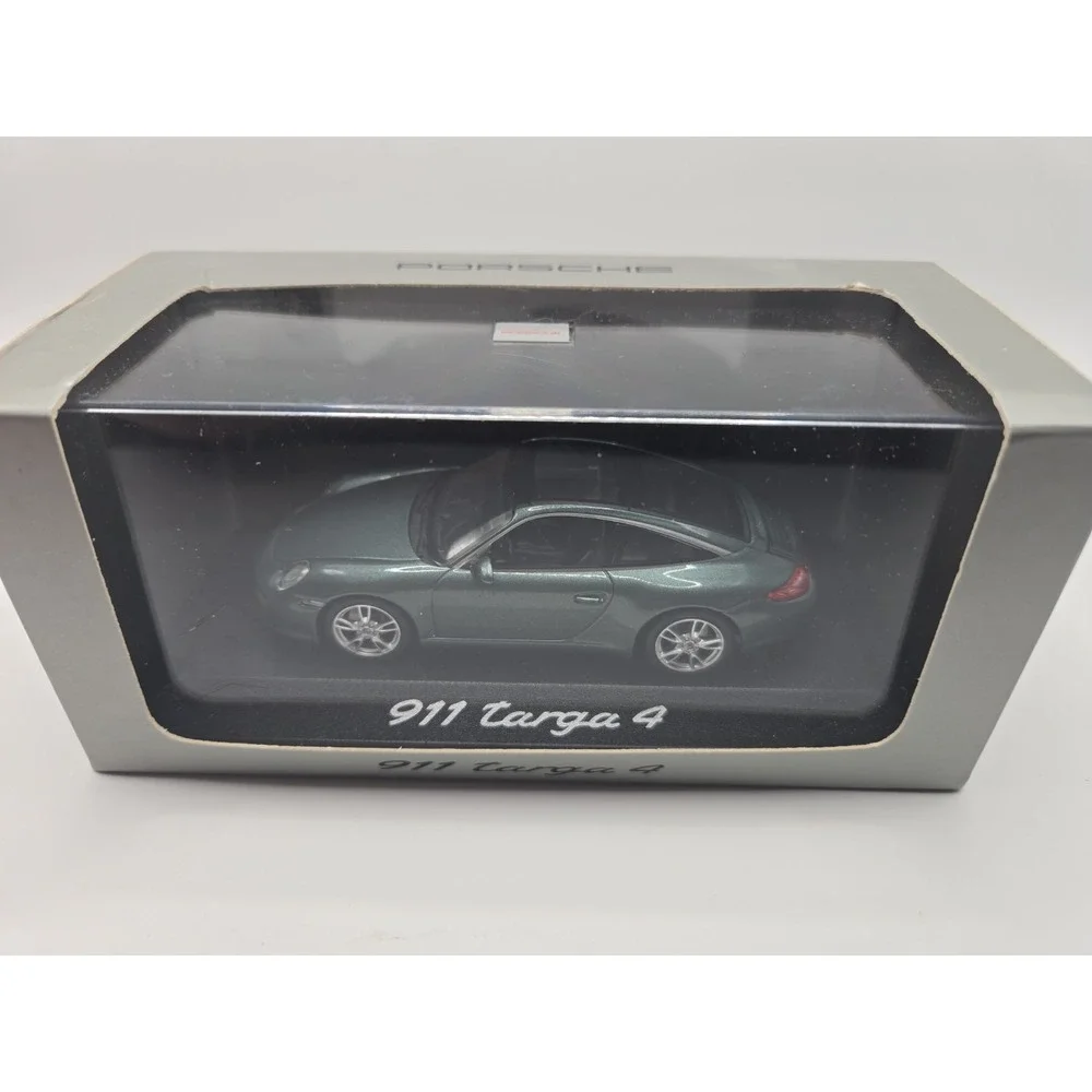 1/43 Porsche 911 Targa 4 Desigh Driver's Selectio Edition Green Metallic